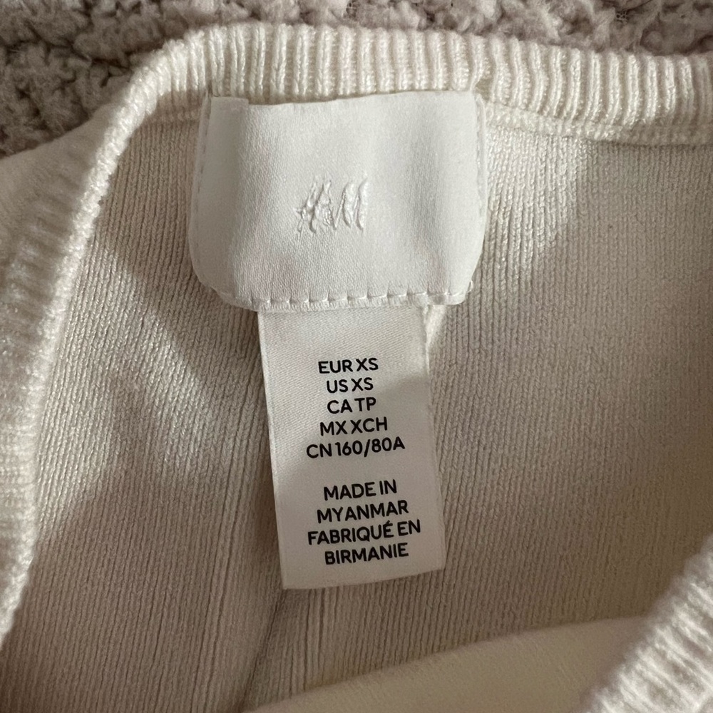 H&M top - Picture 2 of 2